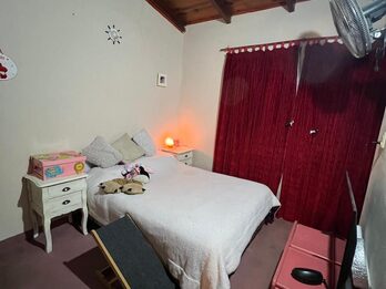 Casa de 7 dormitorios/2 cocinas y mucho mas.