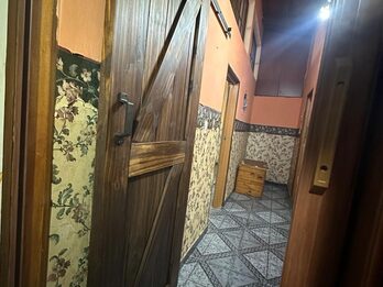 Casa de 7 dormitorios/2 cocinas y mucho mas.