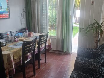 Casa con Departamento Independiente