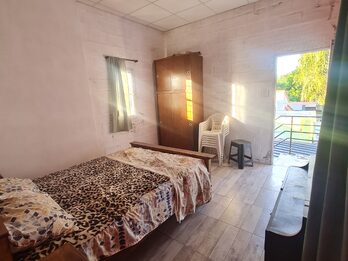 Casa con Departamento Independiente