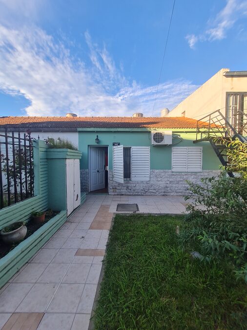 Casa con Departamento Independiente