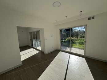 MODERNA CASA A ESTRENAR - ORO VERDE