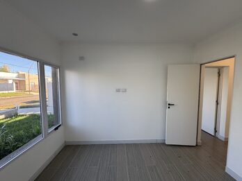 MODERNA CASA A ESTRENAR - ORO VERDE