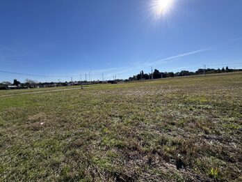 LOTE DE 450 m² EN ORO VERDE ZONA EL TRIANGULAR