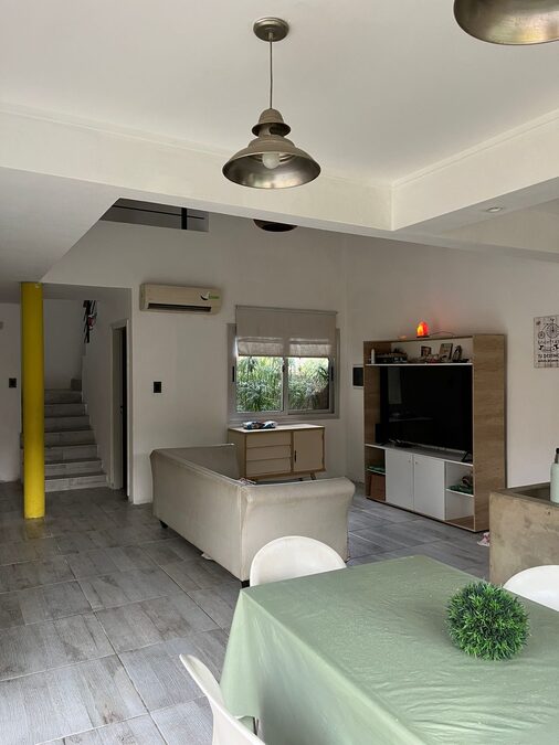 CASA MODERNA DE 2 DORMITORIOS | GRAN PATIO | APTO CRÉDITO