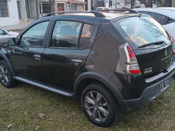 Sandero StepWay   RIP CURL   /     2012