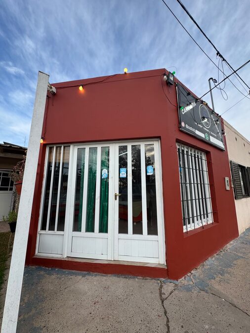 ALQUILO LOCAL COMERCIAL PARA CARNICERIA.