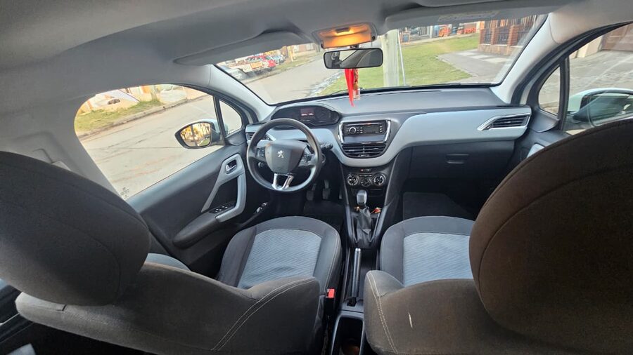 Peugeot 208 2014 Allure 1,5 102XXX Km UNICA MANO