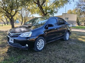 TOYOTA ETIOS XLS 2014