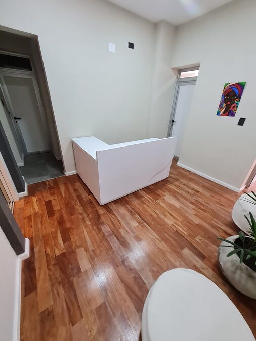 Oficina nueva en C. Cívico/Parque