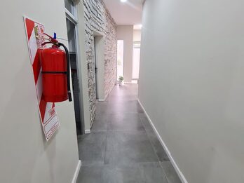Oficina nueva en C. Cívico/Parque