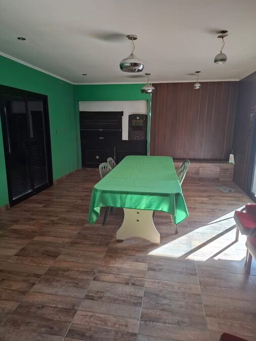 CASA/QUINTA MUY AMPLIA IDEAL "REUNIONES"