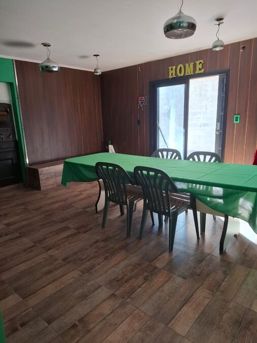 CASA/QUINTA MUY AMPLIA IDEAL "REUNIONES"