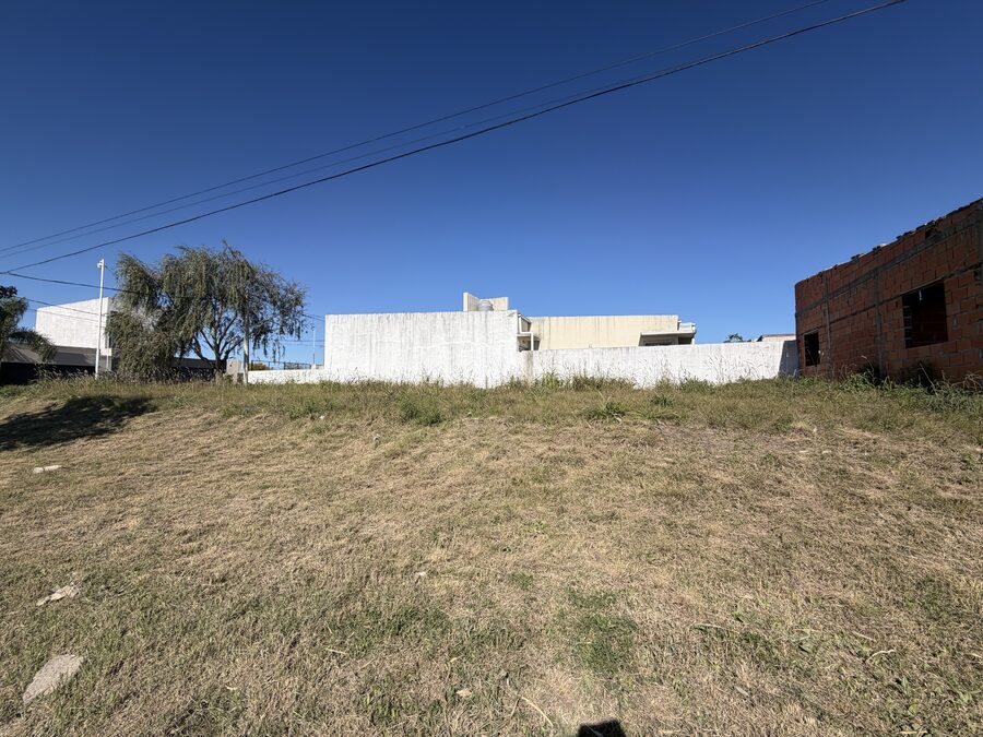 TERRENO DE 600 m² CON EDIFICACIÓN | SAN BENITO | LISTO PARA ESCRITURAR