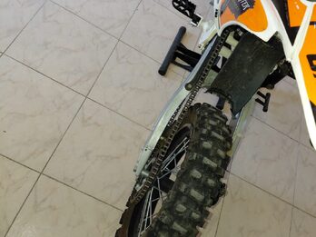 vendo moto poco uso por viaje