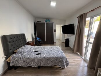 CASA MODERNA DE 3 DORMITORIOS CON PILETA | ZONA THOMPSON