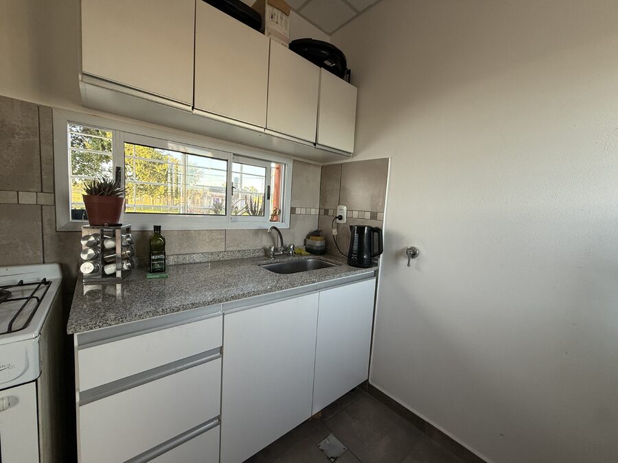 CASA A ESTRENAR DE 1 DORMITORIO - Zona Miguel David y Caputto