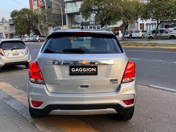 Excelente Chevrolet Tracker 1.8 LTZ Premier 4x2 GNC / 2018