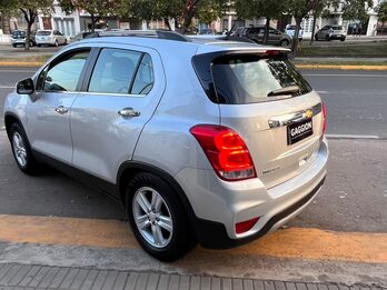 Excelente Chevrolet Tracker 1.8 LTZ Premier 4x2 GNC / 2018