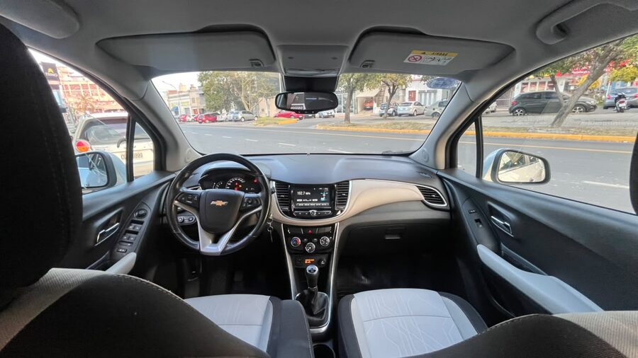 Excelente Chevrolet Tracker 1.8 LTZ Premier 4x2 GNC / 2018