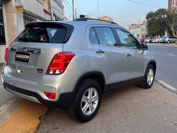 Excelente Chevrolet Tracker 1.8 LTZ Premier 4x2 GNC / 2018