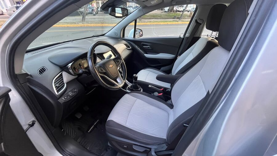 Excelente Chevrolet Tracker 1.8 LTZ Premier 4x2 GNC / 2018