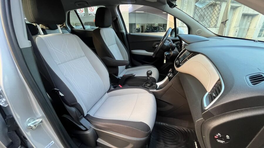 Excelente Chevrolet Tracker 1.8 LTZ Premier 4x2 GNC / 2018