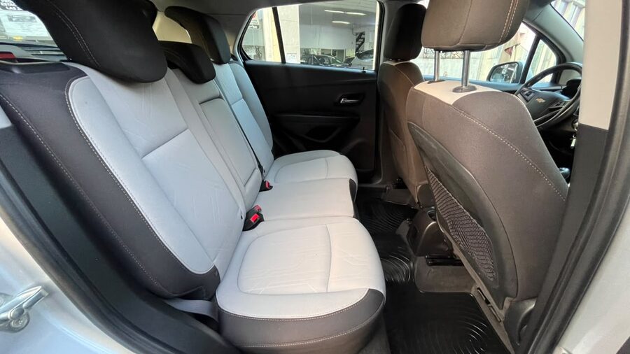 Excelente Chevrolet Tracker 1.8 LTZ Premier 4x2 GNC / 2018