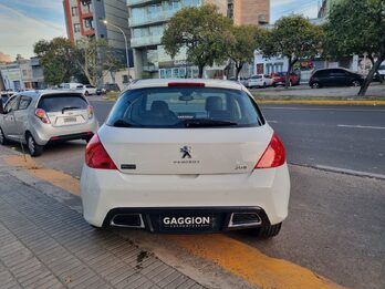 Peugeot 308 Feline 2.0N / 2013