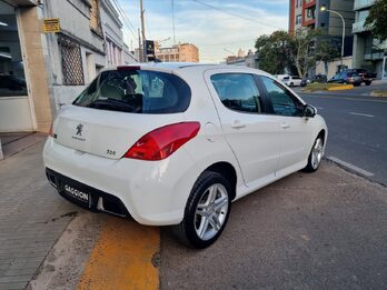 Peugeot 308 Feline 2.0N / 2013