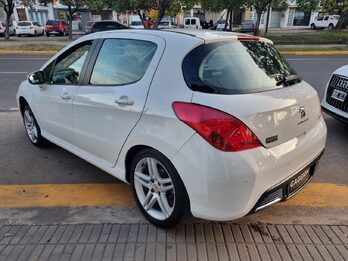Peugeot 308 Feline 2.0N / 2013