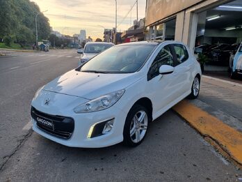 Peugeot 308 Feline 2.0N / 2013
