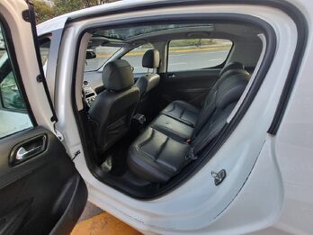 Peugeot 308 Feline 2.0N / 2013