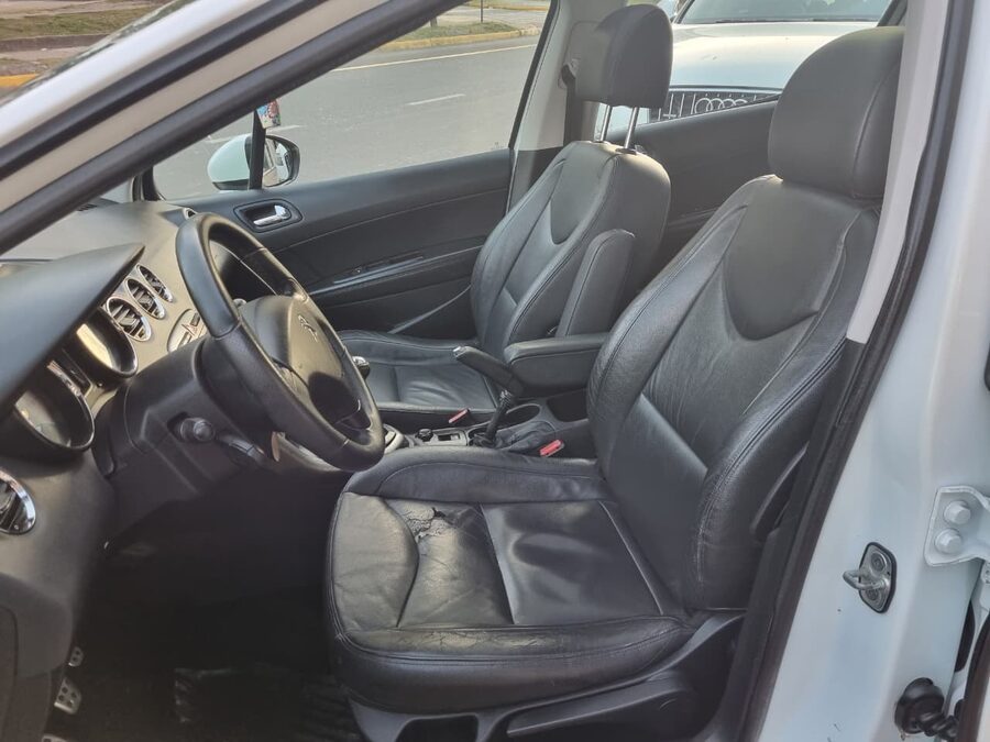 Peugeot 308 Feline 2.0N / 2013