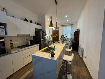 CASA MODERNA DE 3 DORMITORIOS | APTA CRÉDITO | ZONA PLAZA SÁENZ PEÑA