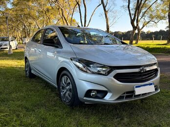 Chevrolet Onix Plus 1.4 MT Joy Black