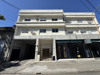 DEPARTAMENTO DE 3 DORMITORIOS | Bavio e Italia