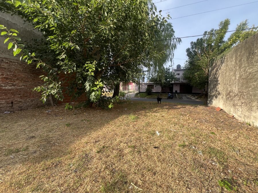 TERRENO EN PARANA DE 450 m² | TODOS LOS SERVICIOS