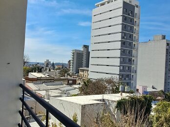 ALQUILER MONOAMBIENTE CALLE SAN JUAN 346