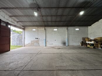 VENDO GALPON - ZONA BLAS PARERA Y REGIS MARTINEZ