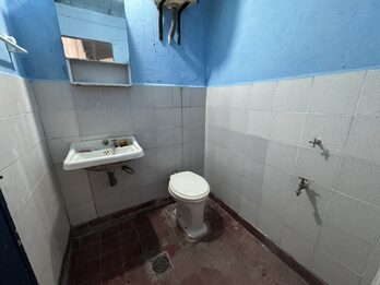 ALQUILO GALPON - ZONA BLAS PARERA Y REGIS MARTINEZ