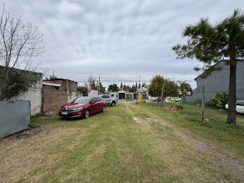 ALQUILO GALPON - ZONA BLAS PARERA Y REGIS MARTINEZ