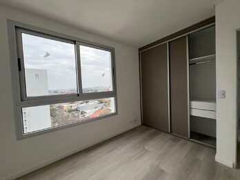 25 de mayo 613 3er piso. Se Alquila Departamento con Amenities