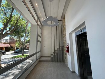 25 de mayo 613 3er piso. Se Alquila Departamento con Amenities