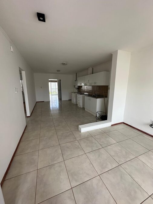 VENTA CASA. GOBERNADOR FAUSTINO PARERA 2336