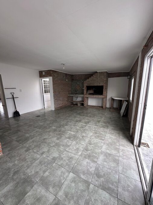 VENTA CASA. GOBERNADOR FAUSTINO PARERA 2336
