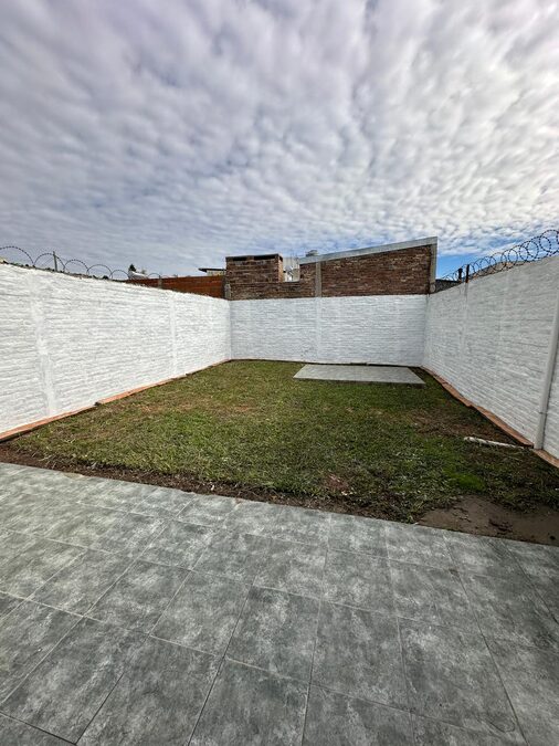 VENTA CASA. GOBERNADOR FAUSTINO PARERA 2336