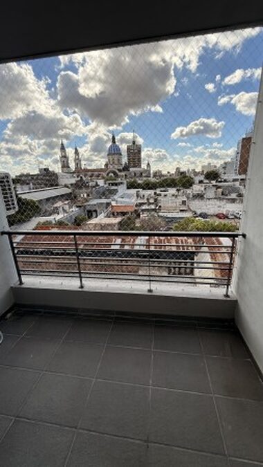 EN VENTA HERMOSO DPTO 1 DORMITORIO - ZONA CENTRO