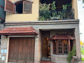 VENTA CASA. G. DEAN FUNES 2118