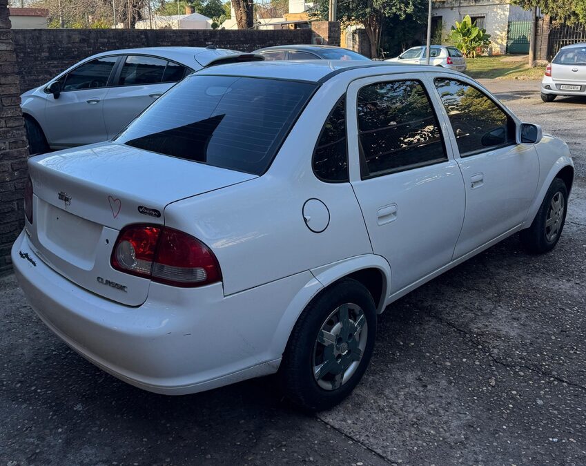 Corsa Classic LS 1.4 ABS